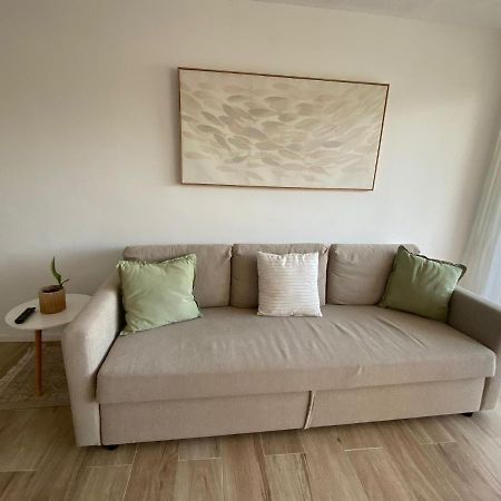 Ingrid Apartment Салоу Экстерьер фото